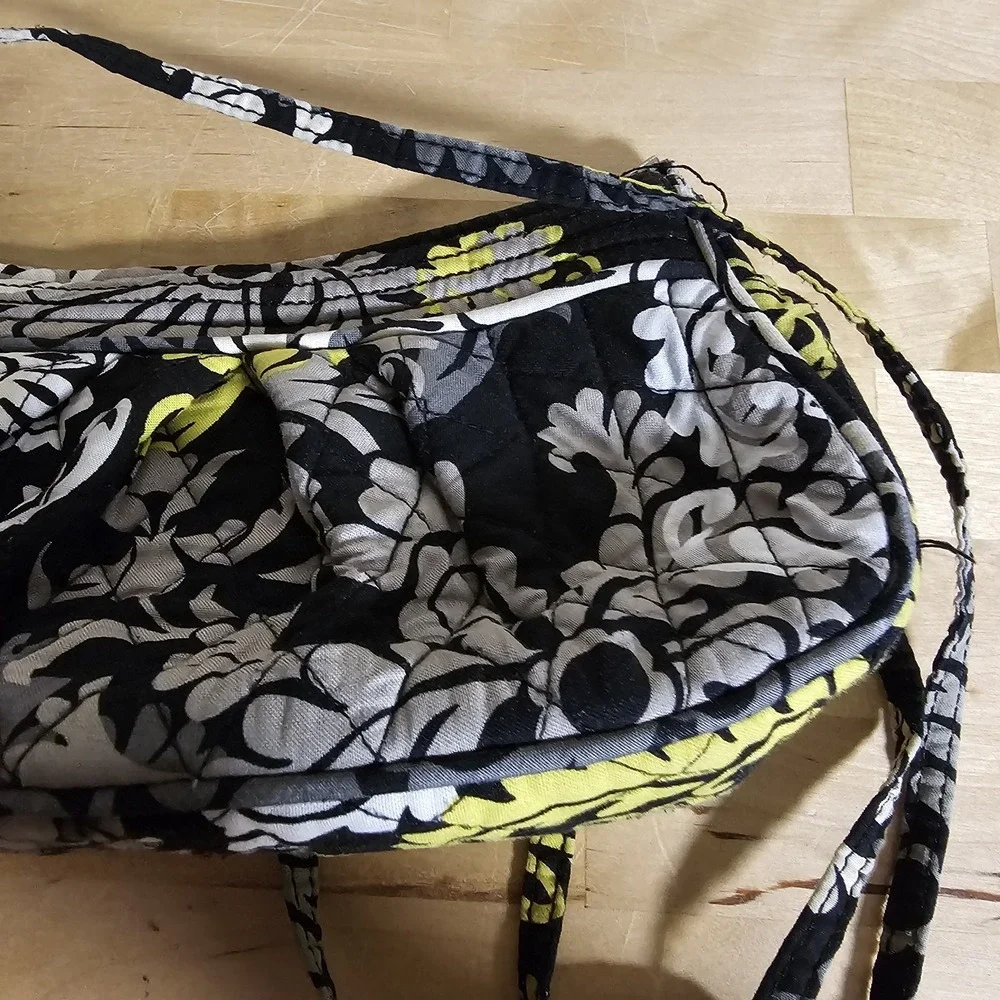 Vera Bradley Retired Baroque Frannie Style Crossbody Purse Shoulder Bag‎